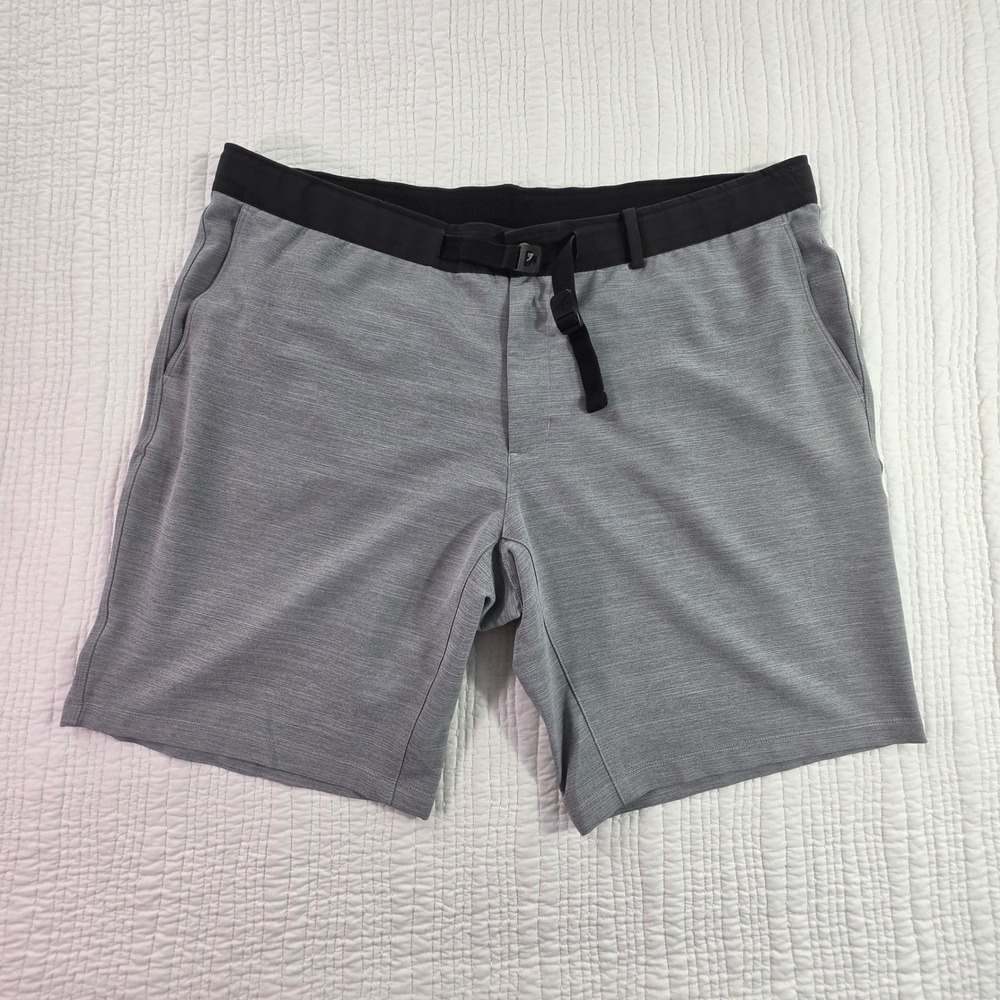 Nike‎ ACG Men Gray Belted Hiking Golf Hybrid Shorts Size 40 EUC Outdoor Athletic
